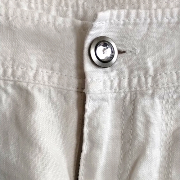 Inc beach white shorts, size 8, material 100% linen, vacation, street wear - Picture 3 of 5